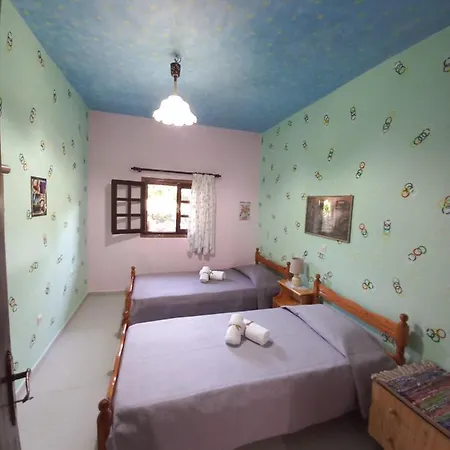 Elisabeth's Apartman Komílion